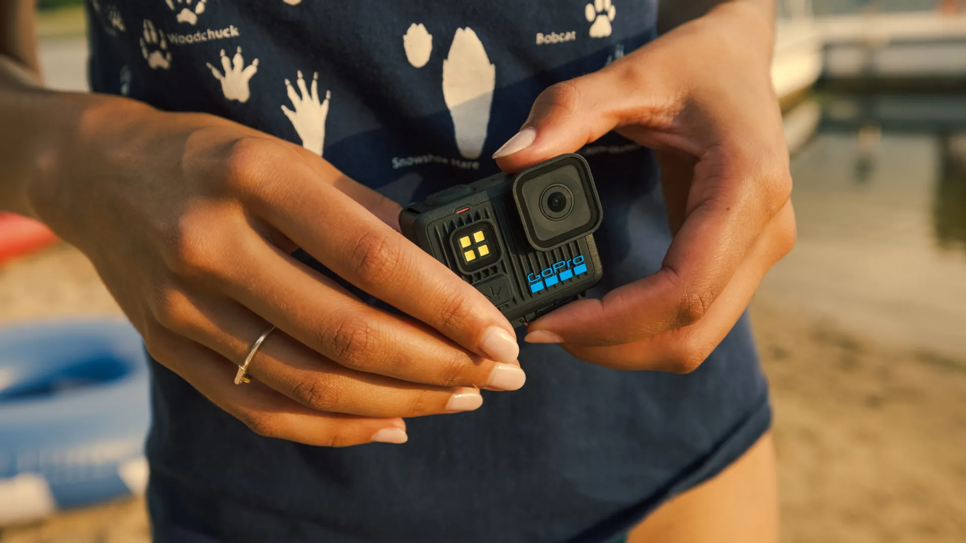 GoPro LIT HERO - Купить в официальном интернет магазине GoPro