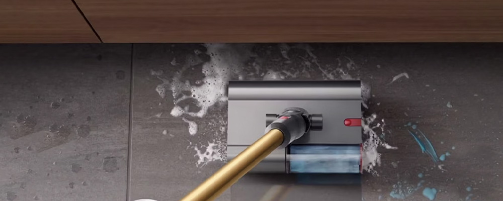 Удобная уборка с насадкой Dyson Submarine