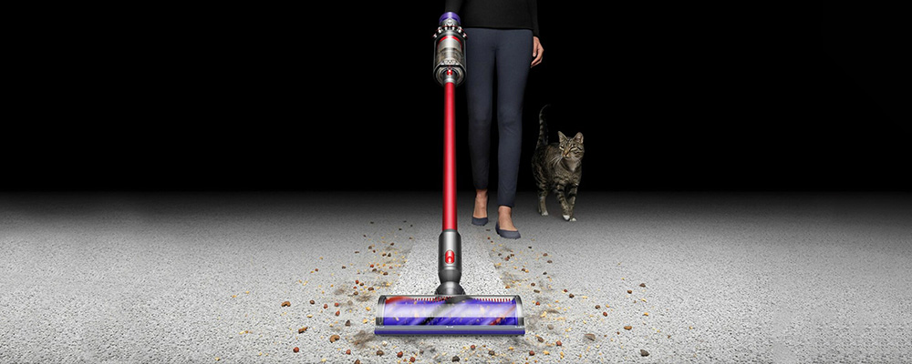 Dyson V11 Extra — щётка против волос