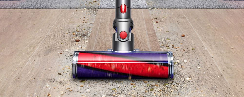 Dyson V11 Fluffy &mdash; мягкая роликовая щётка